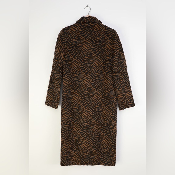Lulus Keep Things Chic Animal Print Coat - Picture 6 of 6